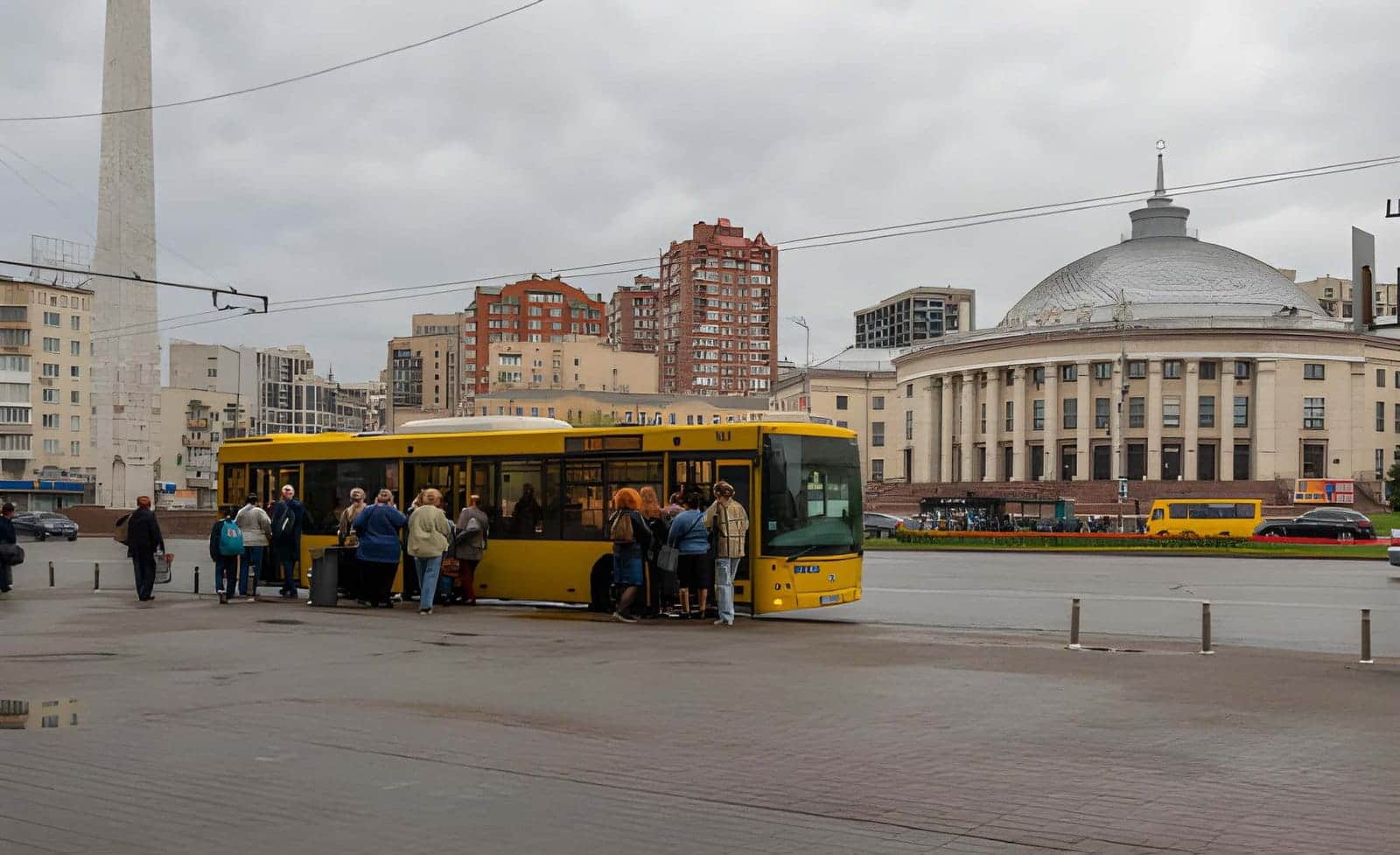 Les moyens de Transports publics Kyiv Europe